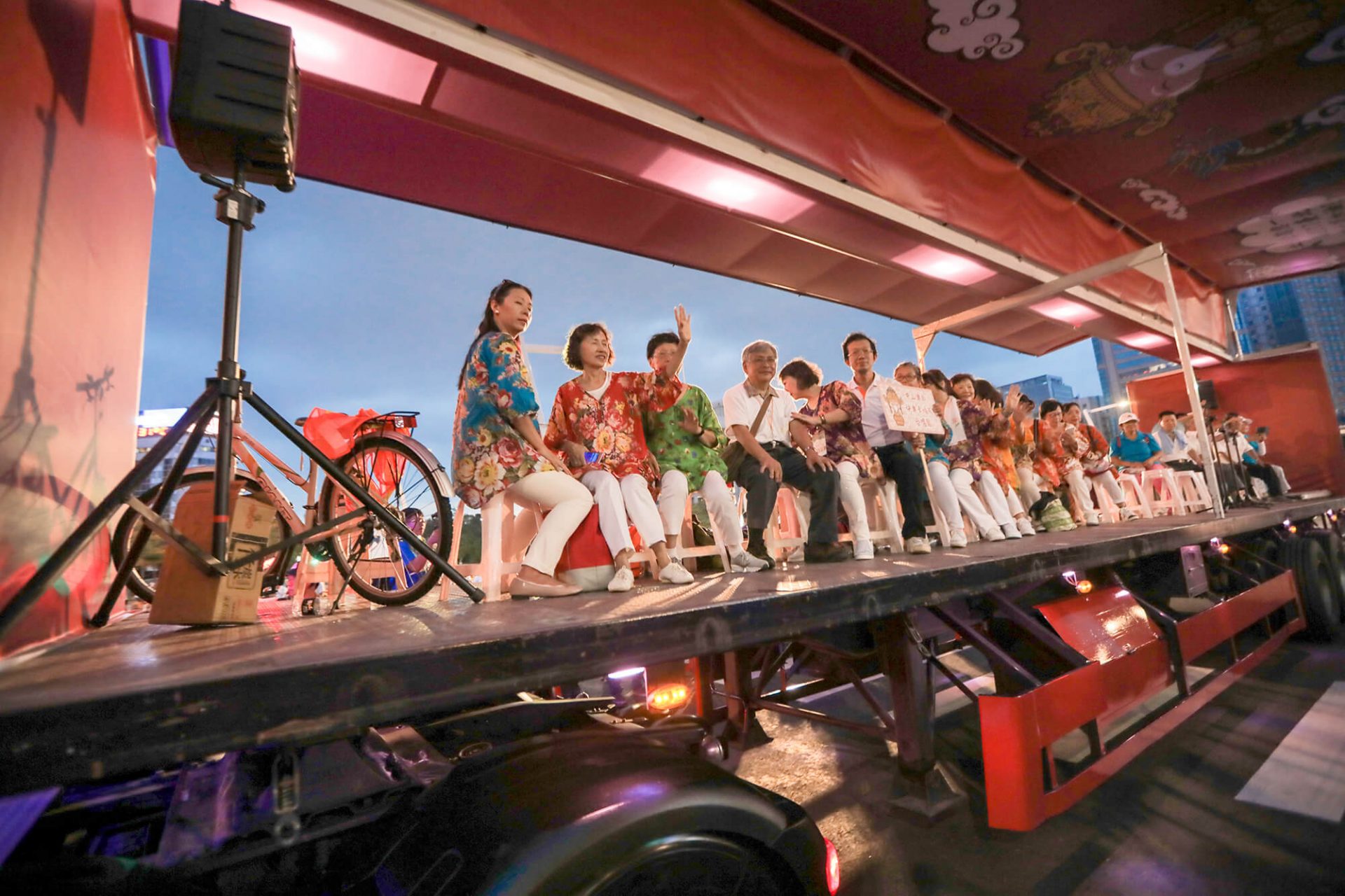 寶宥是一群企劃、設計、影像、硬體技術人員的集合,統籌整合您活動上一切的需求,是您活動上最可靠的選擇