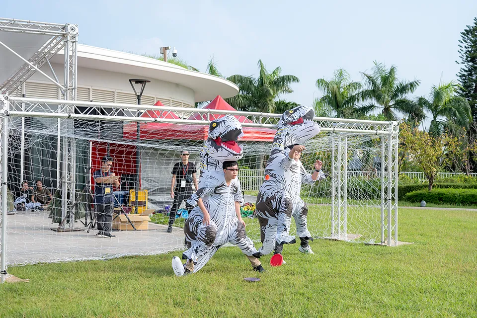 寶宥是一群企劃、設計、影像、硬體技術人員的集合，統籌整合您活動上一切的需求，是您活動上最可靠的選擇