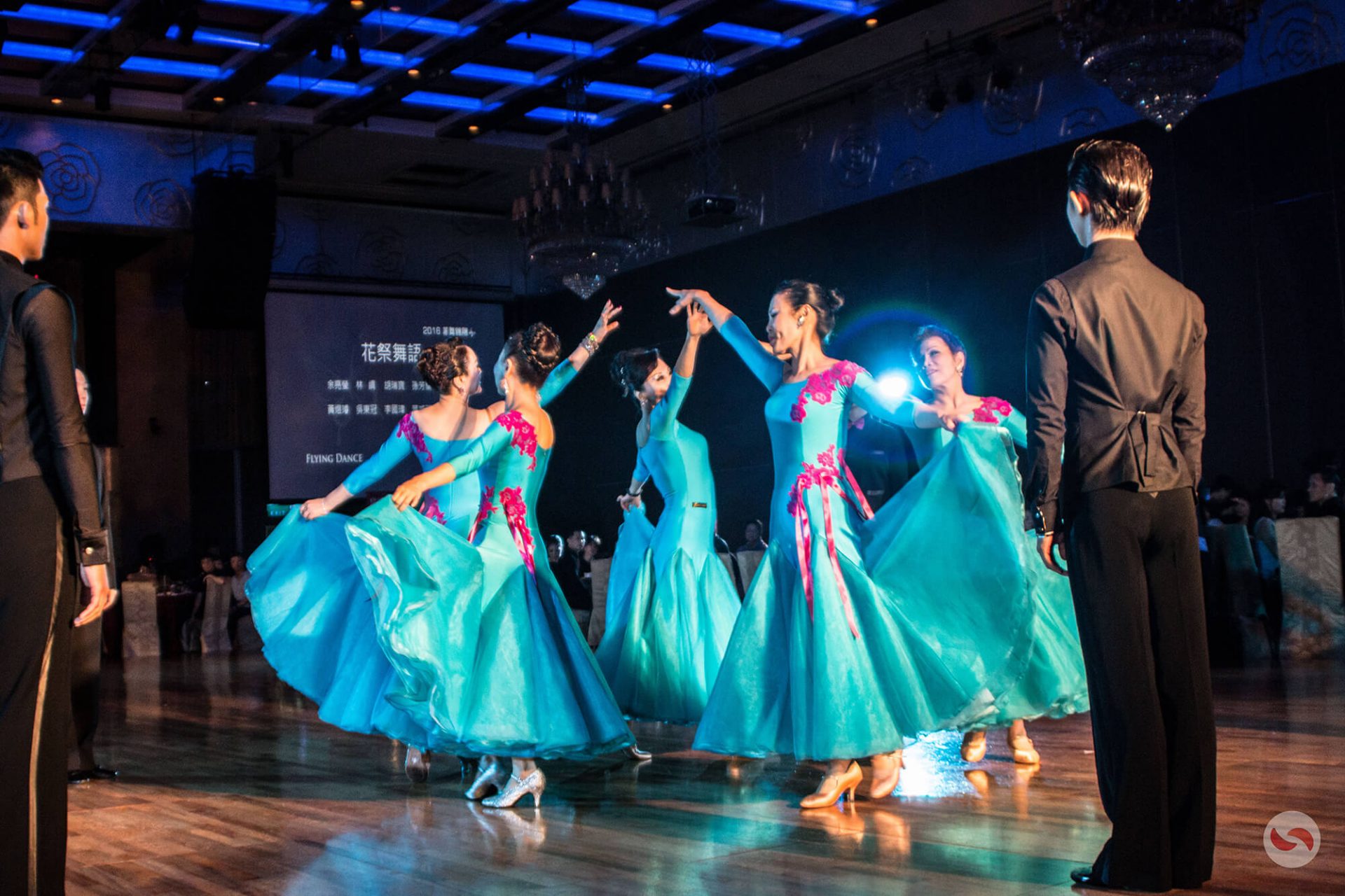 寶宥是一群企劃、設計、影像、硬體技術人員的集合，統籌整合您活動上一切的需求，是您活動上最可靠的選擇