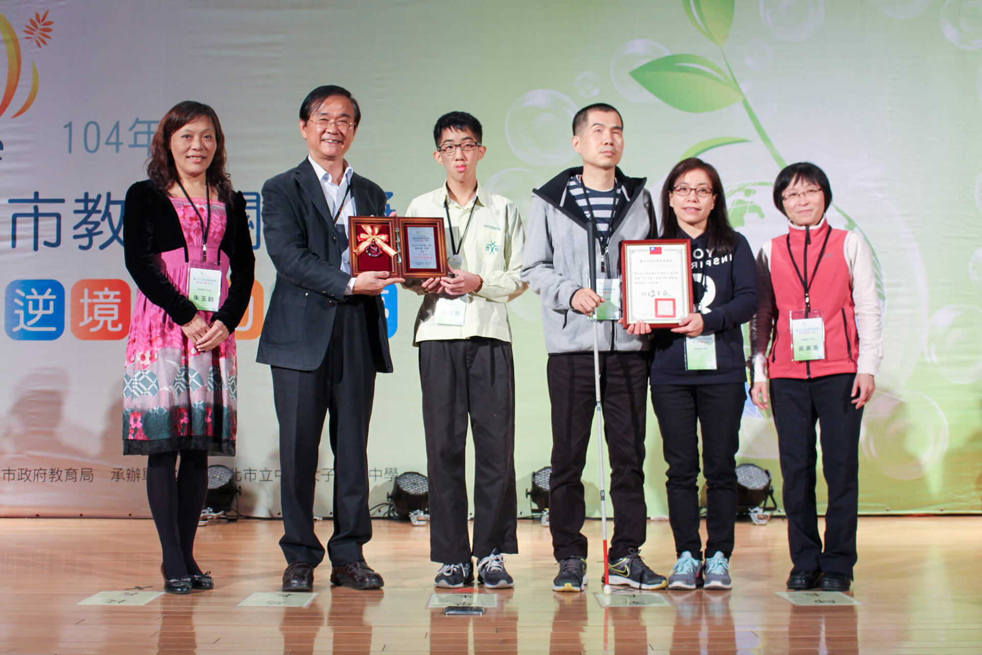 寶宥是一群企劃、設計、影像、硬體技術人員的集合，統籌整合您活動上一切的需求，是您活動上最可靠的選擇