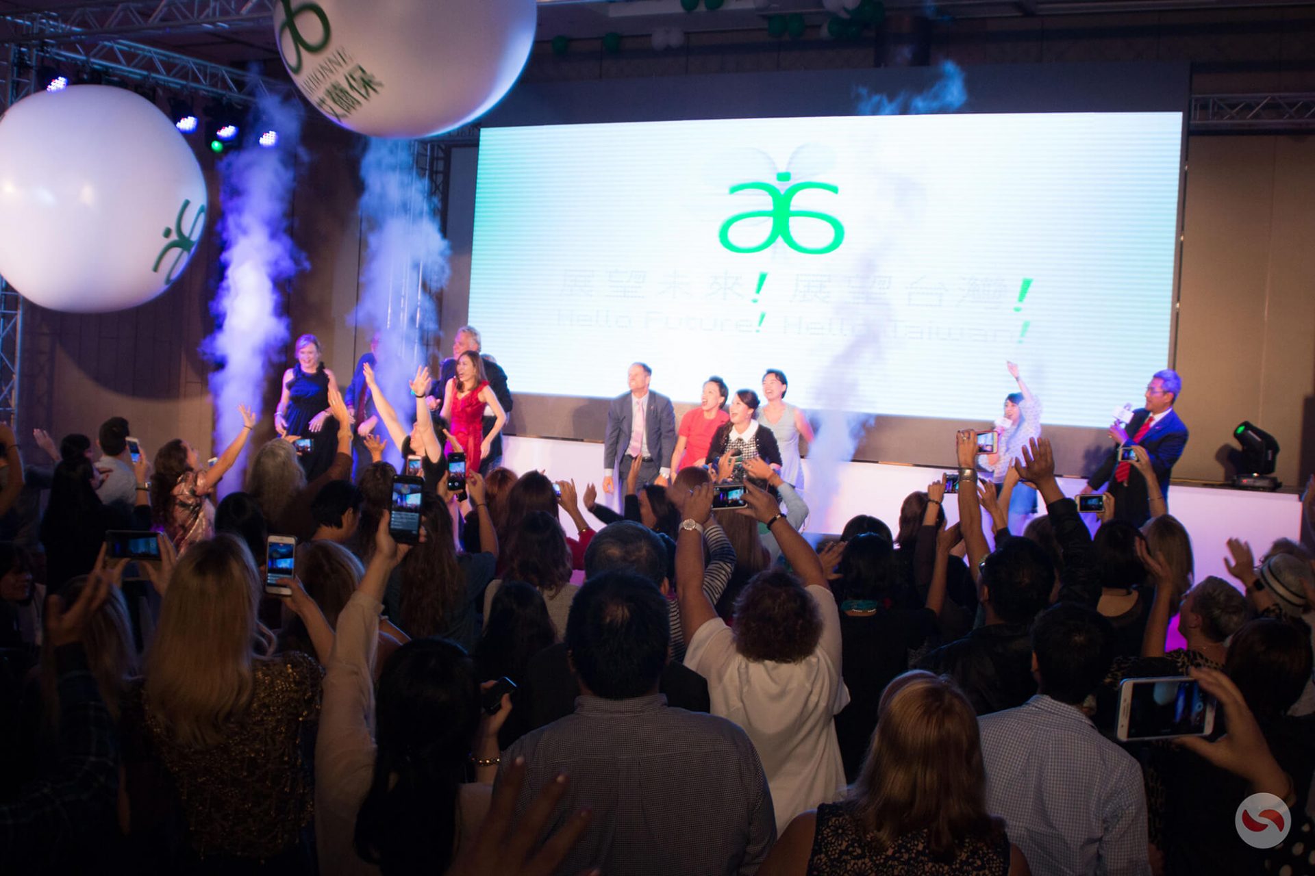 寶宥是一群企劃、設計、影像、硬體技術人員的集合，統籌整合您活動上一切的需求，是您活動上最可靠的選擇