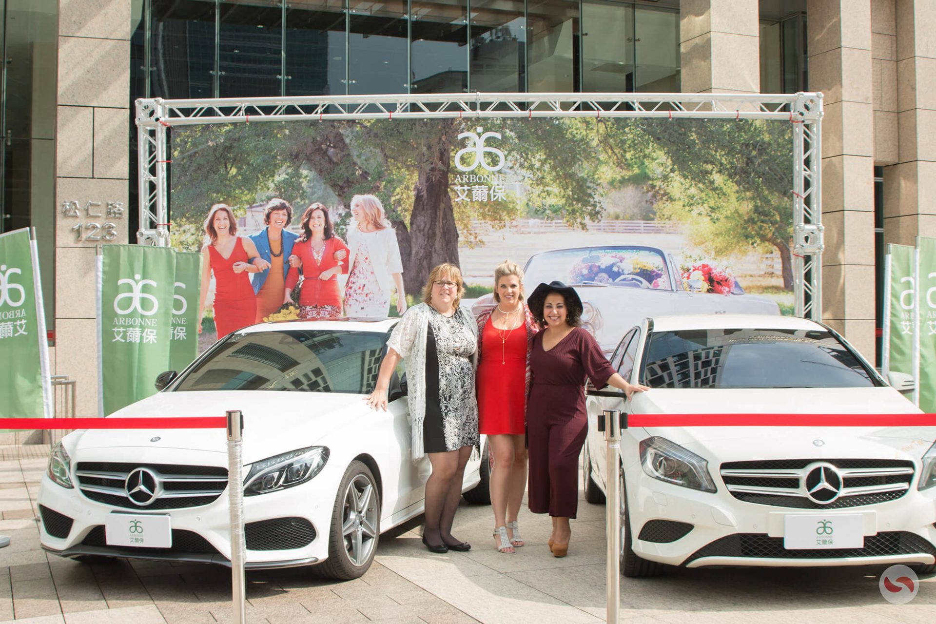 寶宥是一群企劃、設計、影像、硬體技術人員的集合，統籌整合您活動上一切的需求，是您活動上最可靠的選擇