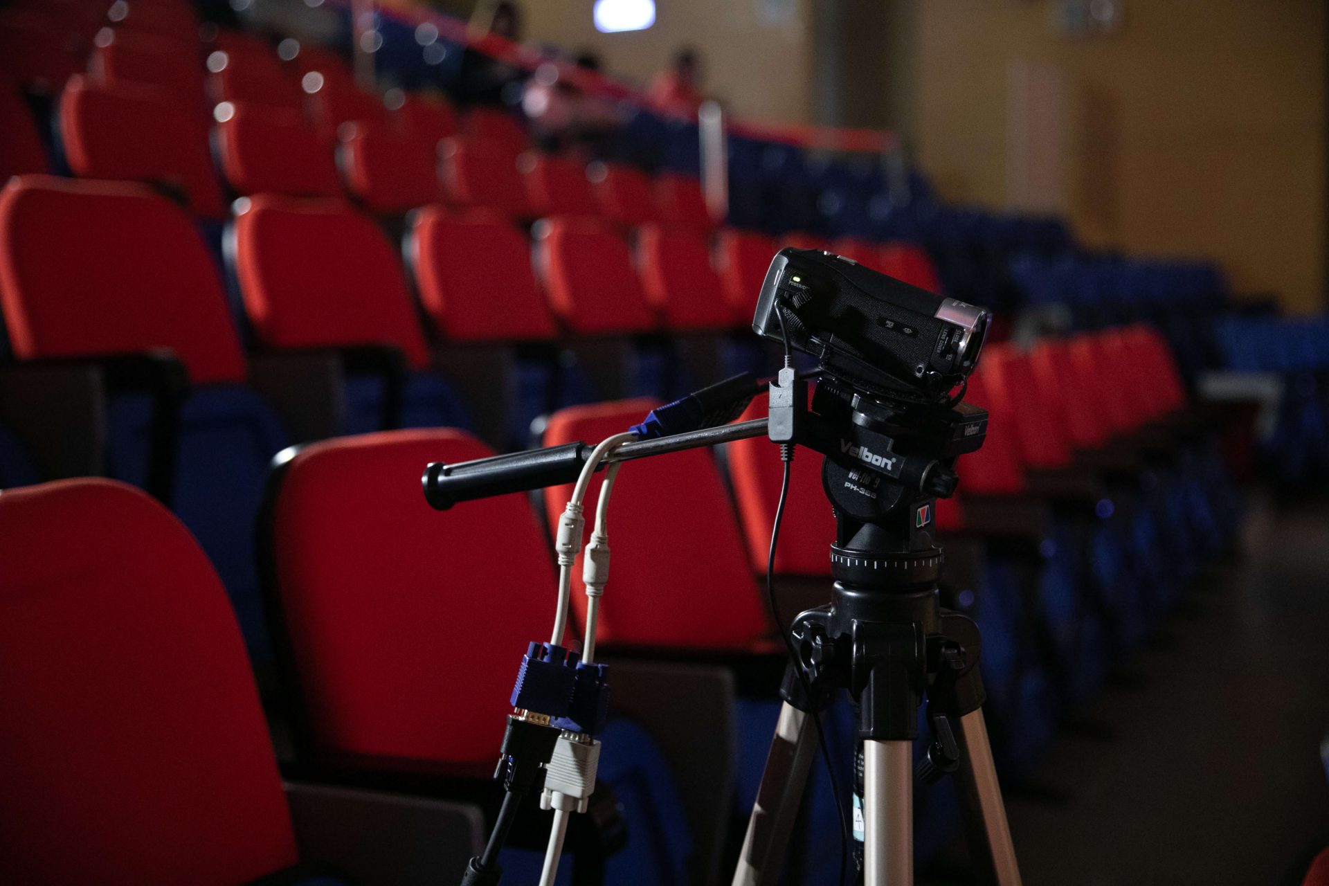 寶宥是一群企劃、設計、影像、硬體技術人員的集合，統籌整合您活動上一切的需求，是您活動上最可靠的選擇