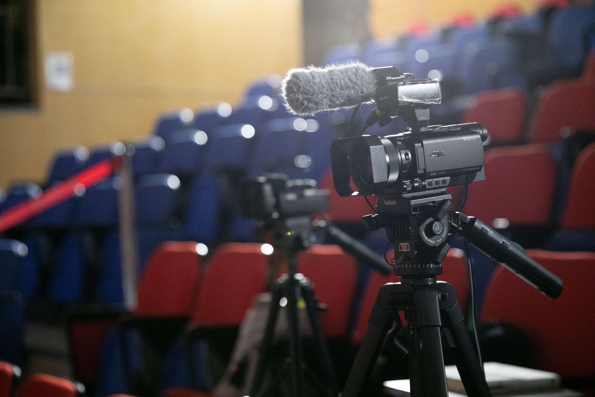 寶宥是一群企劃、設計、影像、硬體技術人員的集合，統籌整合您活動上一切的需求，是您活動上最可靠的選擇