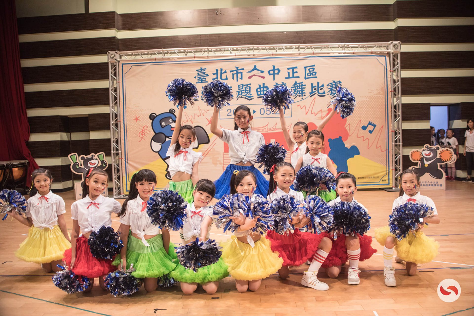 寶宥是一群企劃、設計、影像、硬體技術人員的集合，統籌整合您活動上一切的需求，是您活動上最可靠的選擇