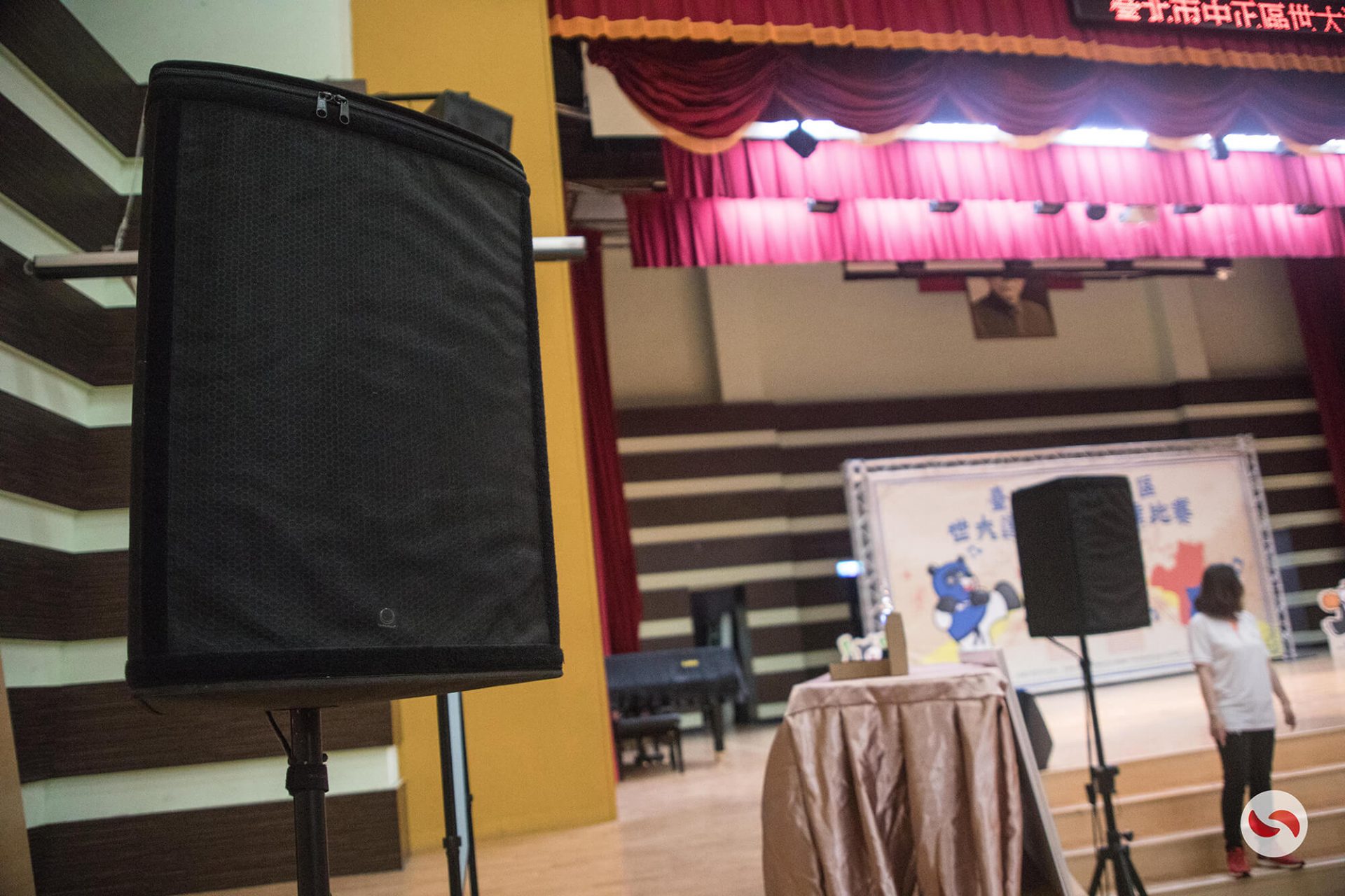 寶宥是一群企劃、設計、影像、硬體技術人員的集合，統籌整合您活動上一切的需求，是您活動上最可靠的選擇