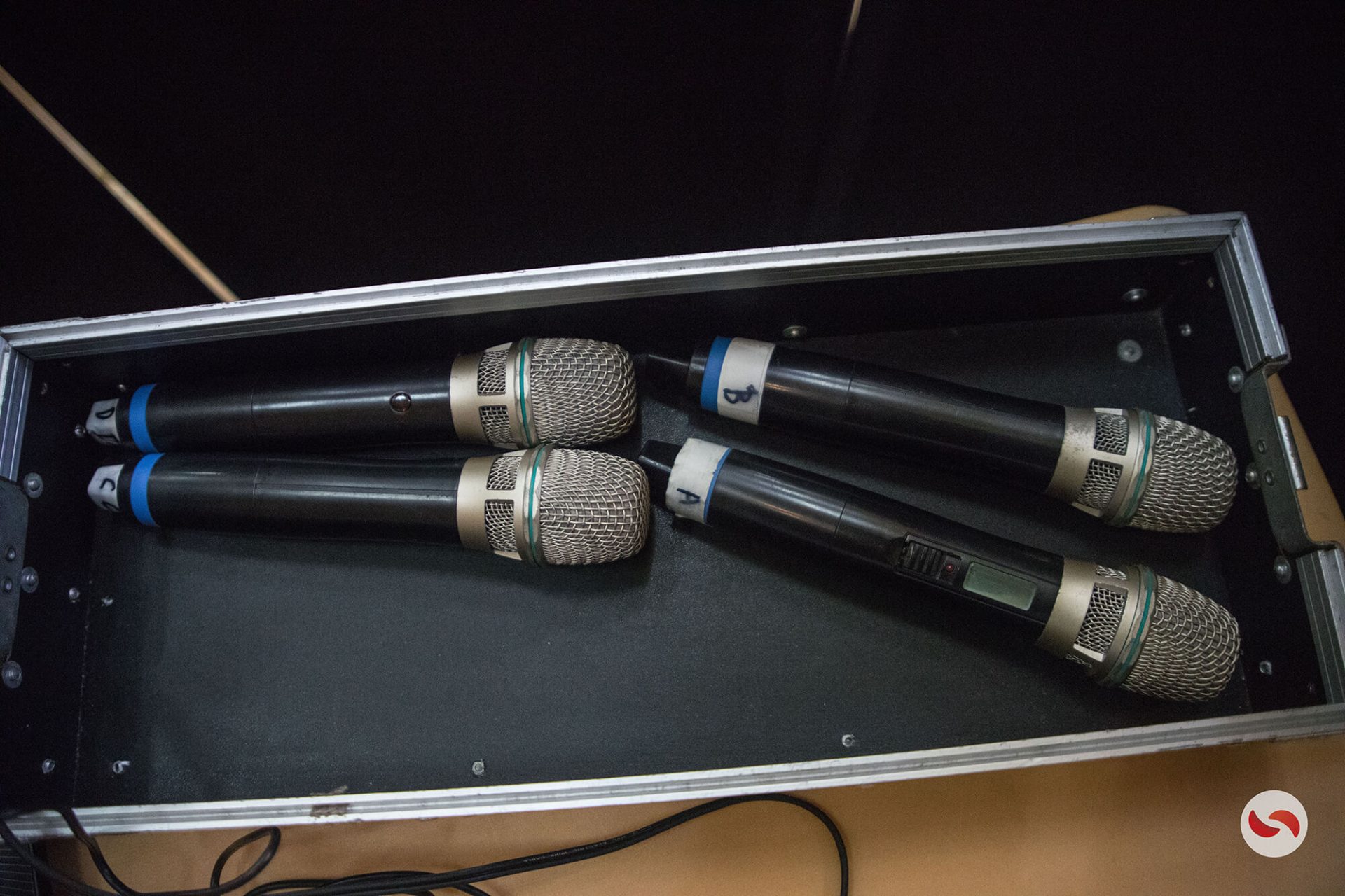 寶宥是一群企劃、設計、影像、硬體技術人員的集合，統籌整合您活動上一切的需求，是您活動上最可靠的選擇