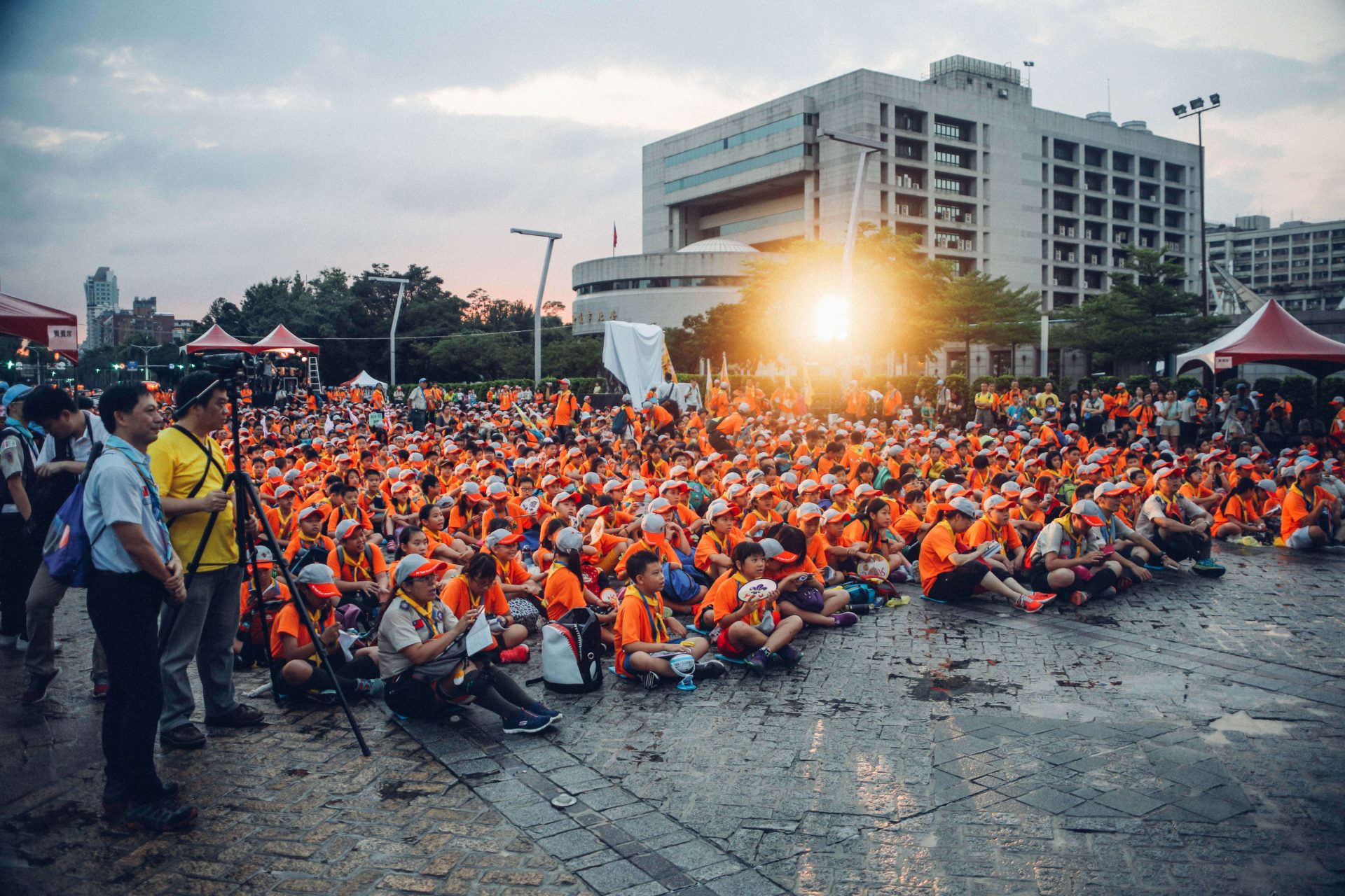 寶宥是一群企劃、設計、影像、硬體技術人員的集合，統籌整合您活動上一切的需求，是您活動上最可靠的選擇