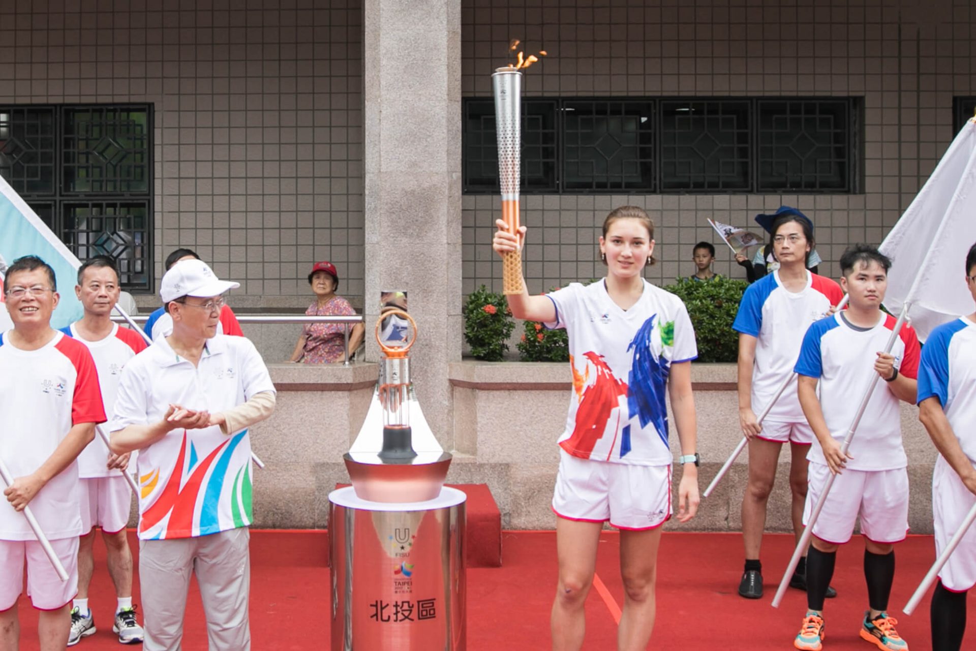 寶宥是一群企劃、設計、影像、硬體技術人員的集合，統籌整合您活動上一切的需求，是您活動上最可靠的選擇