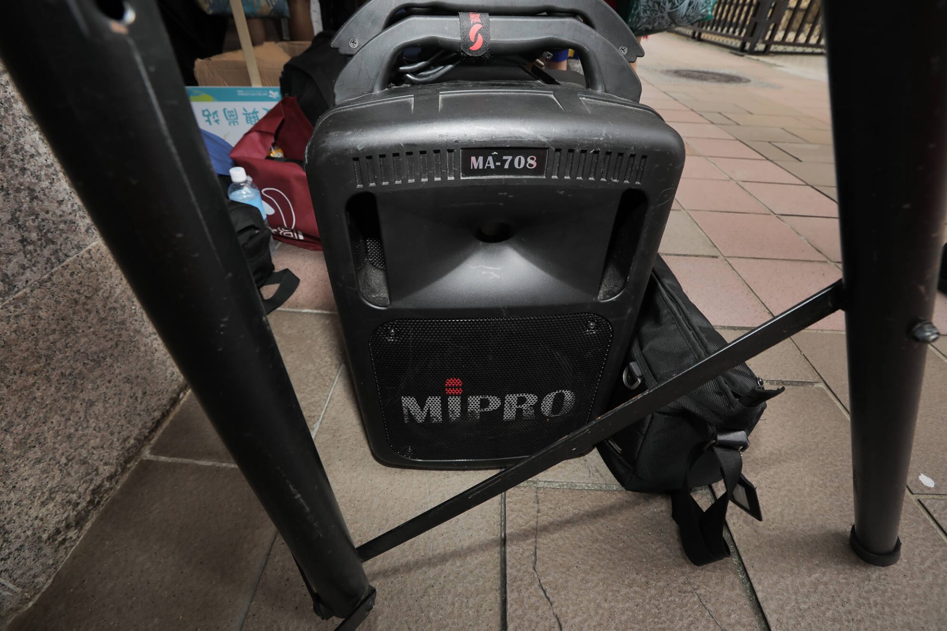 寶宥是一群企劃、設計、影像、硬體技術人員的集合，統籌整合您活動上一切的需求，是您活動上最可靠的選擇