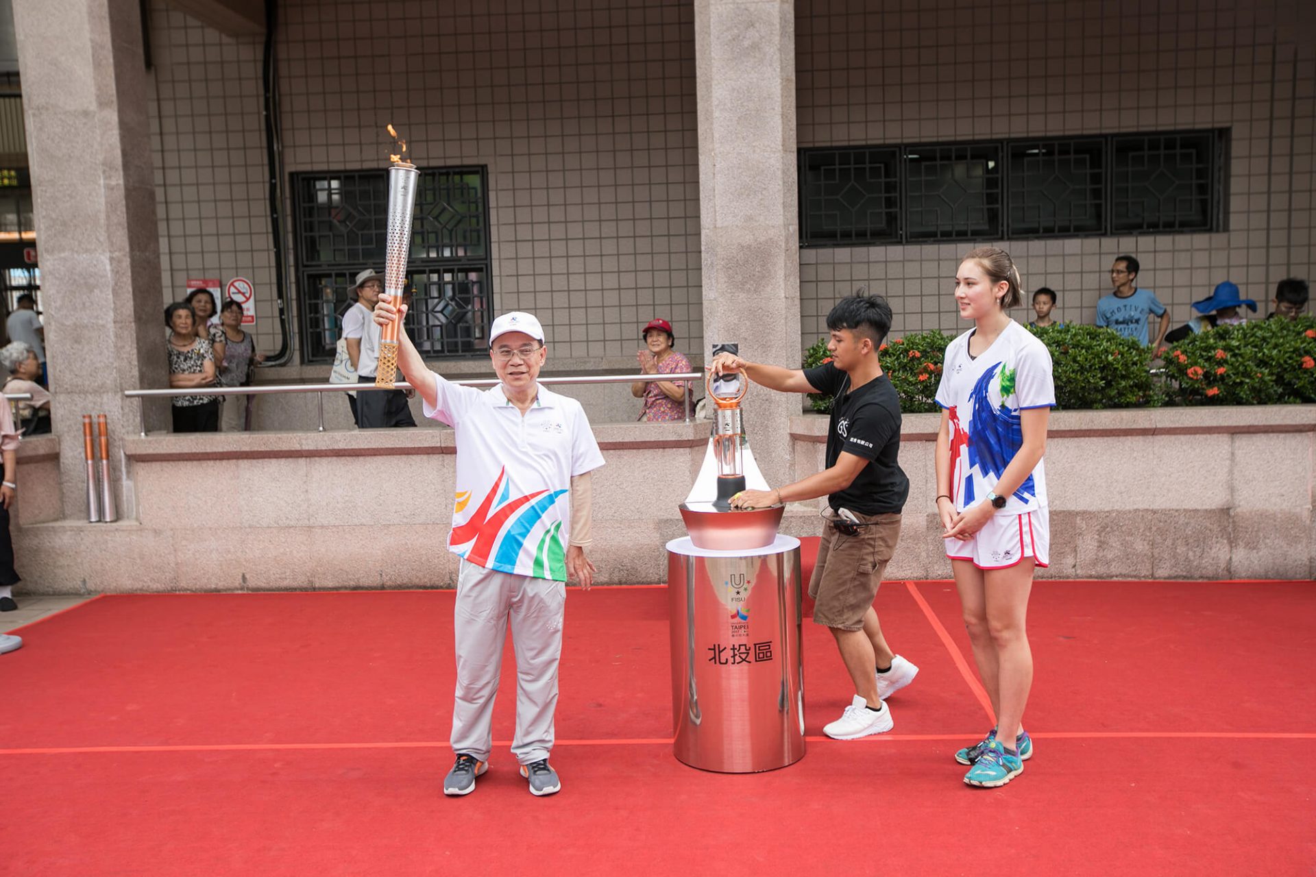 寶宥是一群企劃、設計、影像、硬體技術人員的集合，統籌整合您活動上一切的需求，是您活動上最可靠的選擇