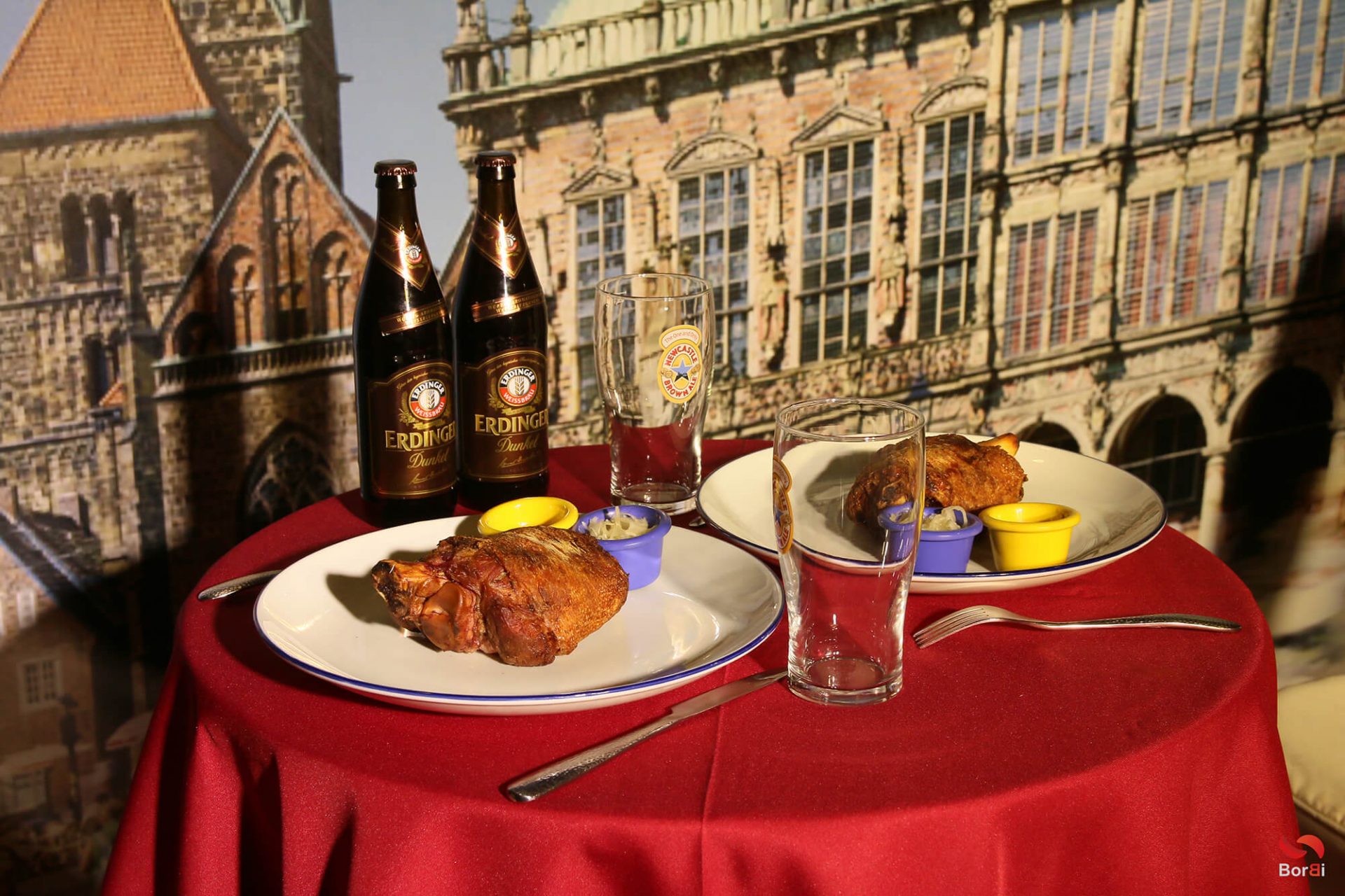 寶宥是一群企劃、設計、影像、硬體技術人員的集合，統籌整合您活動上一切的需求，是您活動上最可靠的選擇